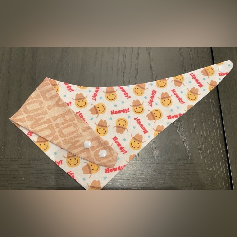 Howdy interchangeable dog bandana